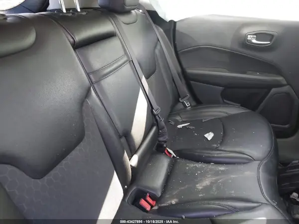 3C4NJDBB9KT724350 2019 JEEP COMPASS - Image 8