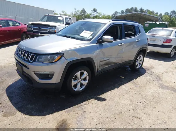 3C4NJDBB9KT729399 2019 JEEP COMPASS - Image 2