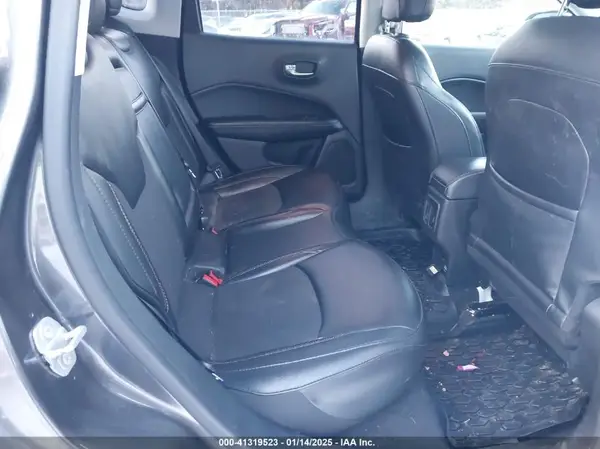 3C4NJDBB9KT734716 2019 JEEP COMPASS - Image 8