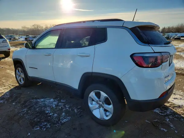 3C4NJDBB9KT755243 2019 JEEP COMPASS - Image 2