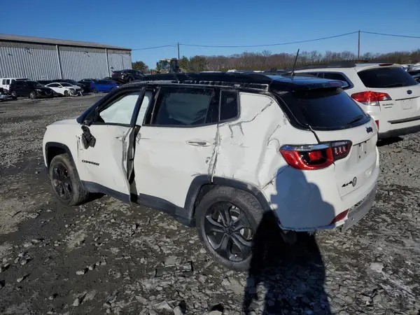 3C4NJDBB9KT761155 2019 JEEP COMPASS - Image 2