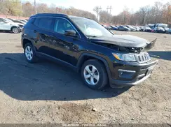 3C4NJDBB9KT772401 2019 JEEP COMPASS