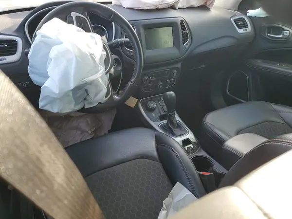 3C4NJDBB9KT792017 2019 JEEP COMPASS - Image 8