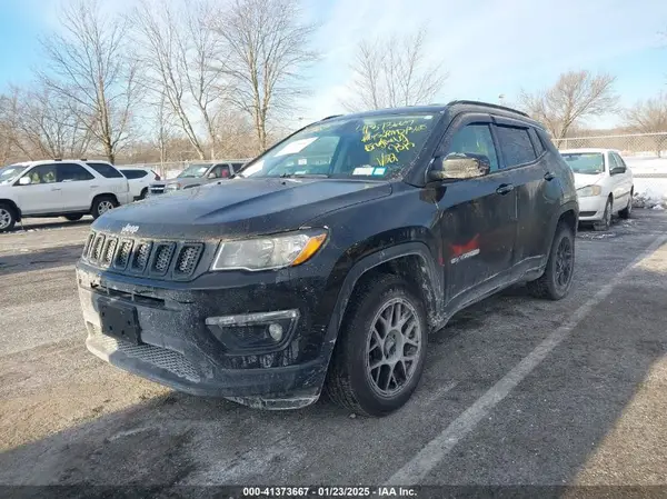 3C4NJDBB9KT792096 2019 JEEP COMPASS - Image 2