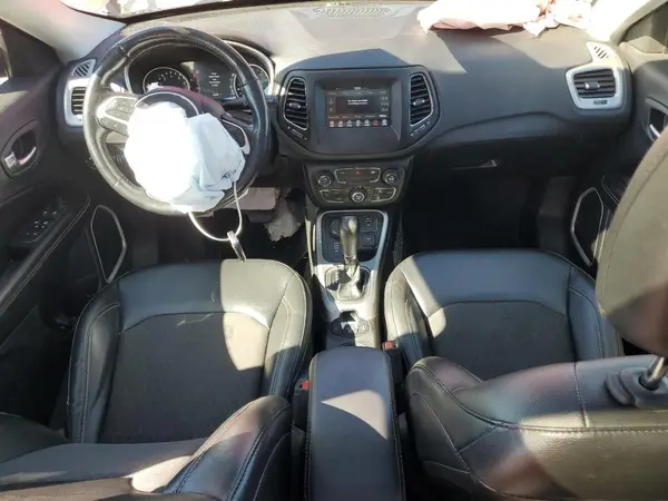 3C4NJDBB9KT792325 2019 JEEP COMPASS - Image 8