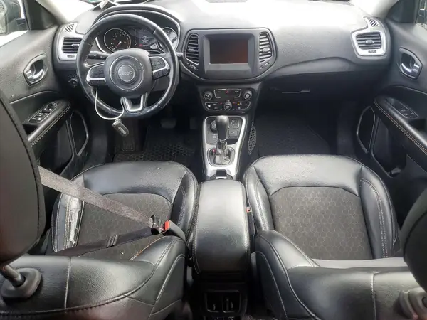 3C4NJDBB9KT807230 2019 JEEP COMPASS - Image 8