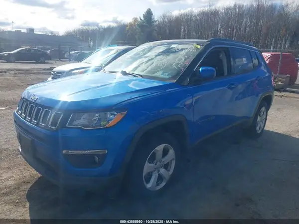 3C4NJDBB9KT807745 2019 JEEP COMPASS - Image 2