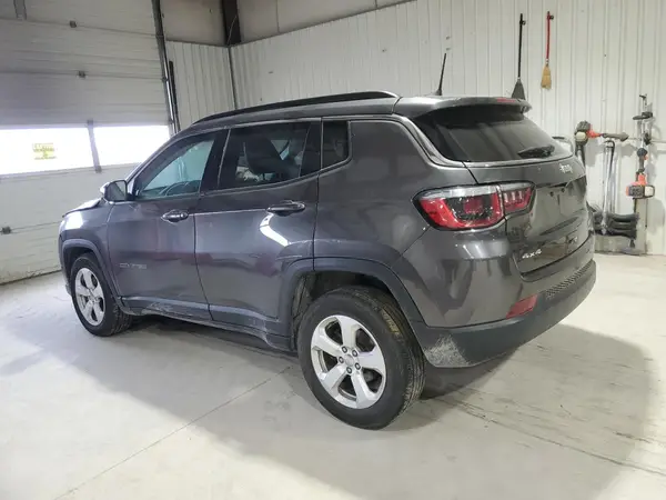 3C4NJDBB9KT813447 2019 JEEP COMPASS - Image 2
