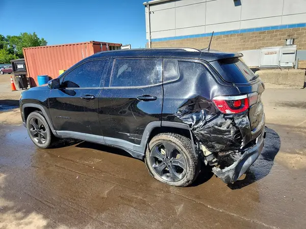 3C4NJDBB9KT818051 2019 JEEP COMPASS - Image 2