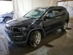 3C4NJDBB9KT828823 2019 JEEP COMPASS