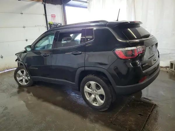 3C4NJDBB9KT828823 2019 JEEP COMPASS - Image 2