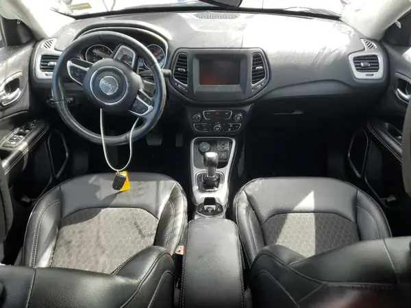 3C4NJDBB9KT839384 2019 JEEP COMPASS - Image 8