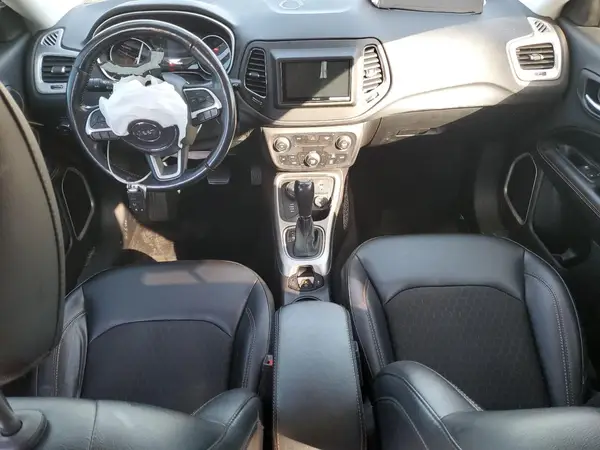 3C4NJDBB9KT839644 2019 JEEP COMPASS - Image 8