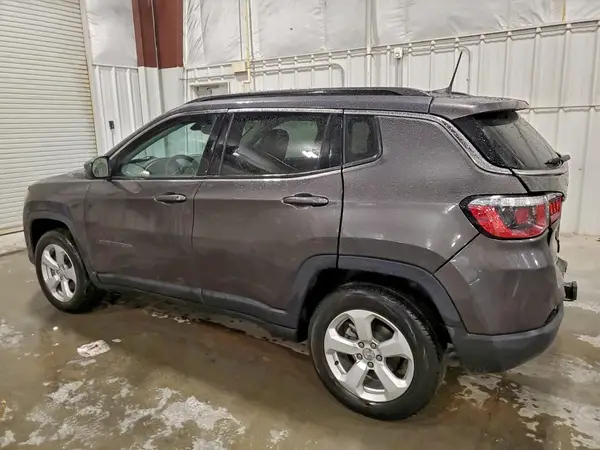 3C4NJDBB9KT847887 2019 JEEP COMPASS - Image 2