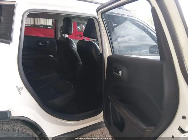 3C4NJDBB9KT849140 2019 JEEP COMPASS - Image 8