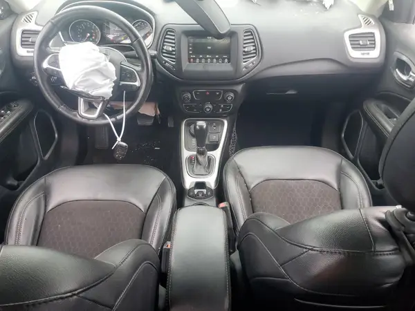 3C4NJDBB9LT101263 2020 JEEP COMPASS - Image 8