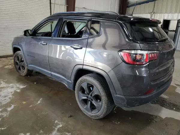 3C4NJDBB9LT120136 2020 JEEP COMPASS - Image 2