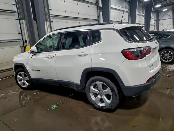 3C4NJDBB9LT123103 2020 JEEP COMPASS - Image 2
