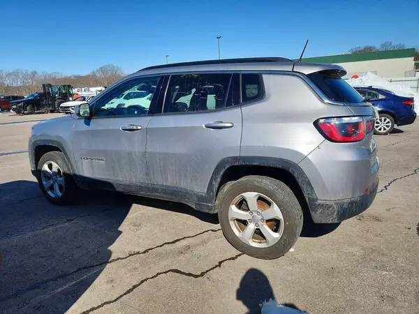 3C4NJDBB9LT138524 2020 JEEP COMPASS - Image 2