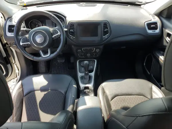 3C4NJDBB9LT146686 2020 JEEP COMPASS - Image 8