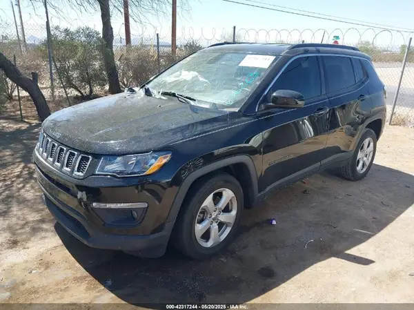 3C4NJDBB9LT156263 2020 JEEP COMPASS - Image 2