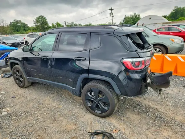 3C4NJDBB9LT157073 2020 JEEP COMPASS - Image 2