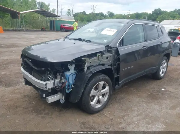 3C4NJDBB9LT157476 2020 JEEP COMPASS - Image 2
