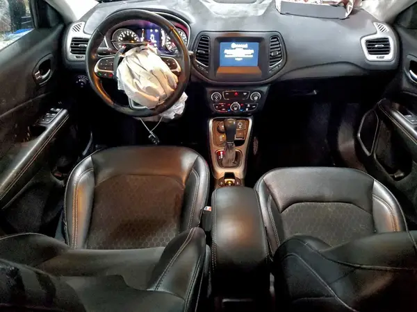 3C4NJDBB9LT165139 2020 JEEP COMPASS - Image 8