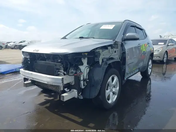 3C4NJDBB9LT174617 2020 JEEP COMPASS - Image 2