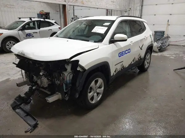 3C4NJDBB9LT192597 2020 JEEP COMPASS - Image 2
