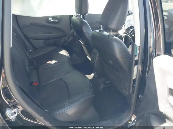3C4NJDBB9LT256105 2020 JEEP COMPASS - Image 8