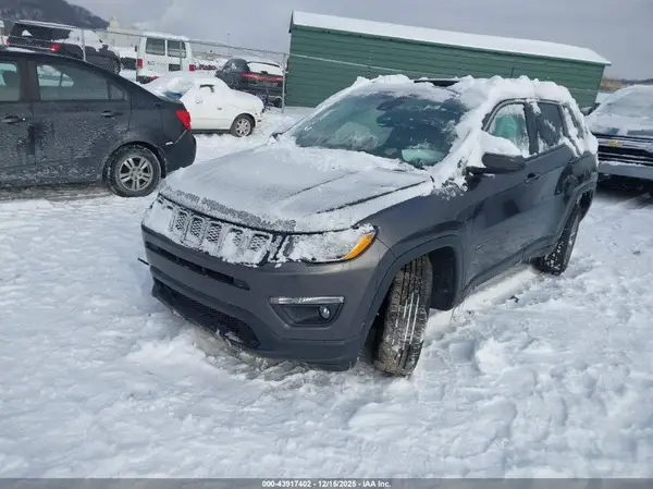3C4NJDBB9LT258162 2020 JEEP COMPASS - Image 2