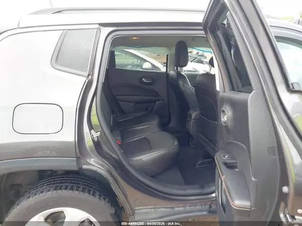 3C4NJDBB9MT503253 2021 JEEP COMPASS - Image 8
