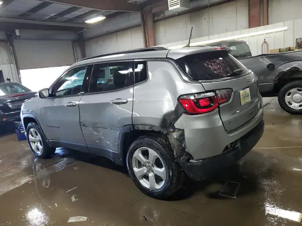 3C4NJDBB9MT504483 2021 JEEP COMPASS - Image 2