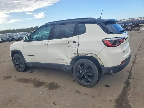 3C4NJDBB9MT509683 2021 JEEP COMPASS - Image 2