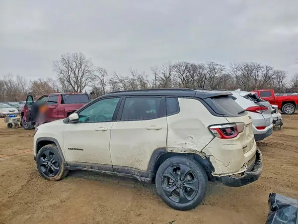3C4NJDBB9MT519159 2021 JEEP COMPASS - Image 2