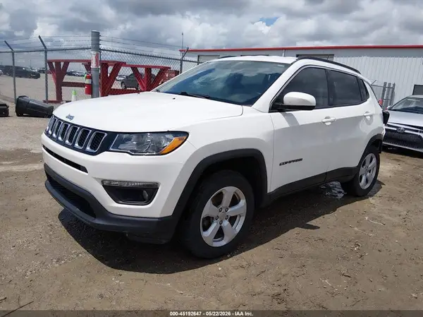 3C4NJDBB9MT552338 2021 JEEP COMPASS - Image 2