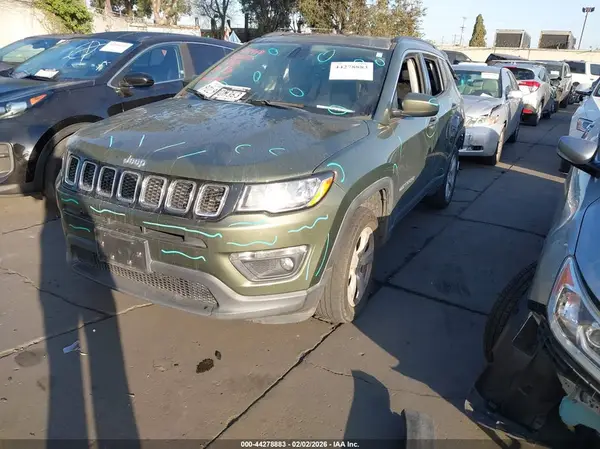 3C4NJDBB9MT560746 2021 JEEP COMPASS - Image 2