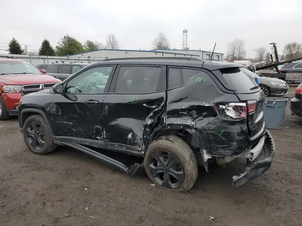3C4NJDBB9MT572976 2021 JEEP COMPASS - Image 2