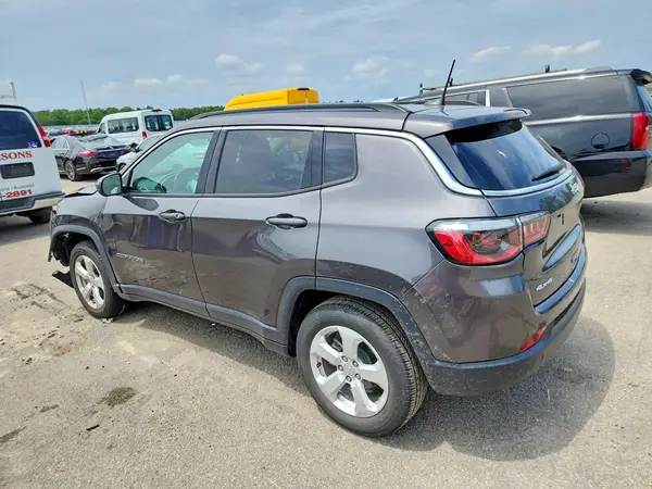 3C4NJDBB9MT575862 2021 JEEP COMPASS - Image 2