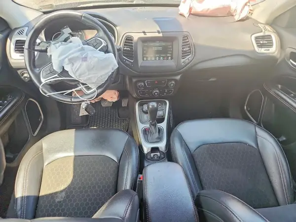3C4NJDBB9MT575862 2021 JEEP COMPASS - Image 8