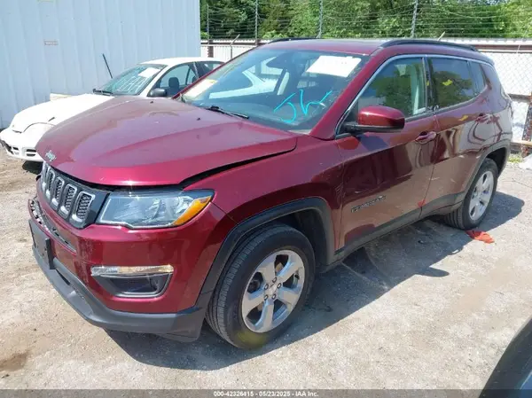 3C4NJDBB9MT584061 2021 JEEP COMPASS - Image 2