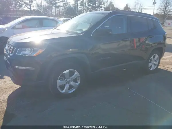 3C4NJDBB9MT600890 2021 JEEP COMPASS - Image 2