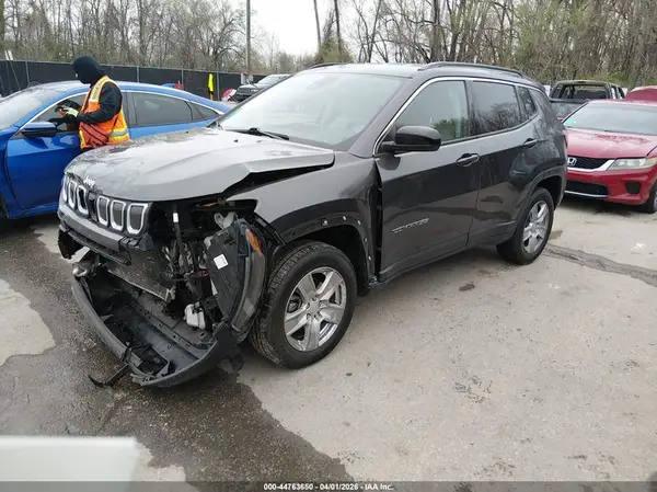 3C4NJDBB9NT116204 2022 JEEP COMPASS - Image 2