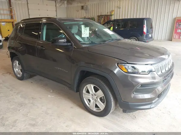 3C4NJDBB9NT120947 2022 JEEP COMPASS - Image 1
