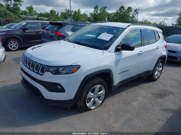 3C4NJDBB9NT122004 2022 JEEP COMPASS - Image 2