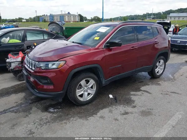 3C4NJDBB9NT133424 2022 JEEP COMPASS - Image 2