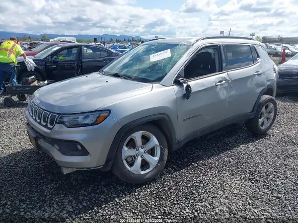 3C4NJDBB9NT135223 2022 JEEP COMPASS - Image 2