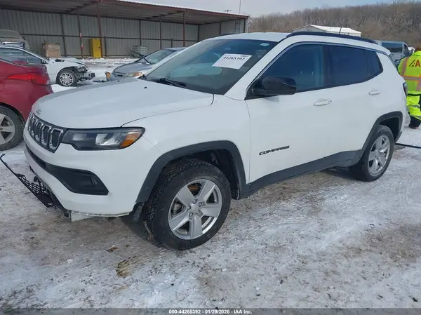 3C4NJDBB9NT170263 2022 JEEP COMPASS - Image 2
