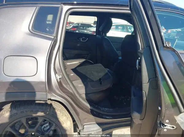 3C4NJDBB9NT186592 2022 JEEP COMPASS - Image 8